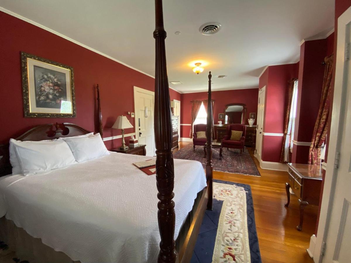 Historic Rosemont Manor Hotel Berryville Buitenkant foto